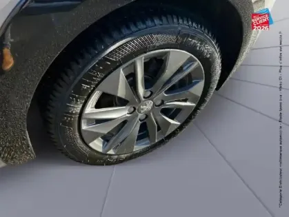 Photo 9 Peugeot 208  e- 136ch Style Radar AR Carplay