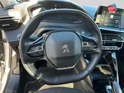 Photo 11 Peugeot 208  e- 136ch Style Radar AR Carplay