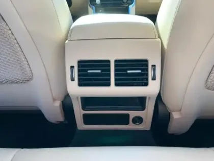 Photo 15 Jaguar Xe  2.0D 180ch Prestige BVA8