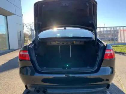 Photo 11 Jaguar Xe  2.0D 180ch Prestige BVA8