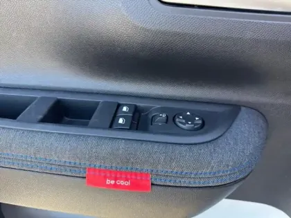 Photo 14 Citroën C3  1.2 Turbo 100ch PLUS