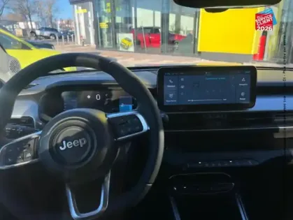 Photo 29 Jeep Avenger  Electrique 156ch 115kW Summit