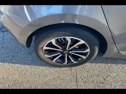 Photo 12 Renault Clio  1.6 E-Tech 145ch full hybrid Techno - 25