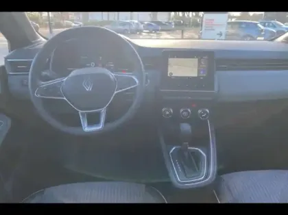 Photo 8 Renault Clio  1.6 E-Tech 145ch full hybrid Techno - 25