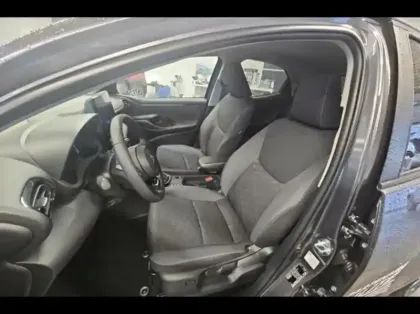 Photo 9 Toyota Yaris  116h Design 5p MY25