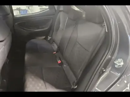 Photo 10 Toyota Yaris  116h Design 5p MY25