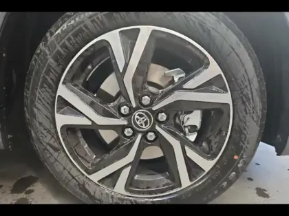 Photo 14 Toyota Yaris  116h Design 5p MY25