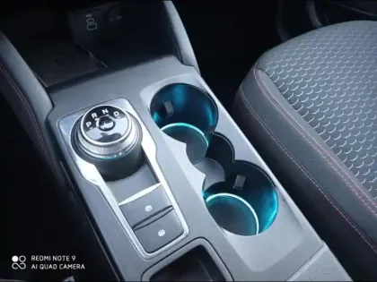 Photo 9 Ford Kuga  2.5 Duratec 180ch Hybrid FlexiFuel ST-Line Powershift