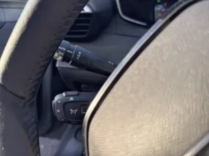 Photo 14 Peugeot 208  1.2 PureTech 100ch S&S Allure