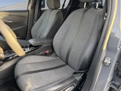 Photo 8 Peugeot 208  1.2 PureTech 100ch S&S Allure