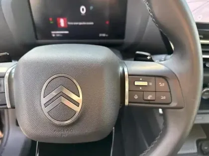 Photo 14 Citroën C4  1.2 Hybride 145ch S&S MAX Automatique