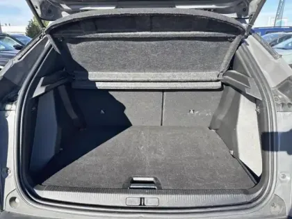 Photo 5 Peugeot 2008  1.2 Hybrid 136ch Allure e-DCS6