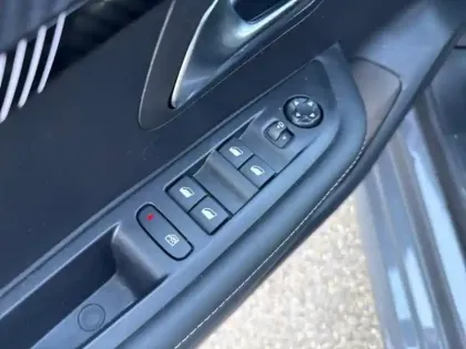 Photo 11 Peugeot 208  1.2 100ch S&S Allure