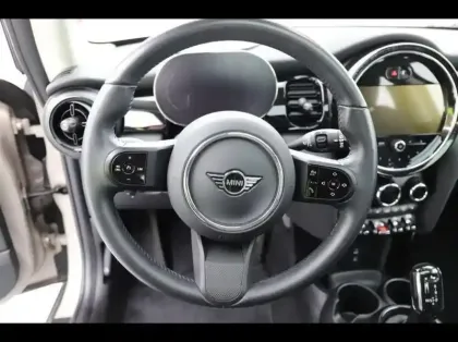 Photo 7 Mini Mini  Cooper 136ch Edition Resolute Plus BVA7