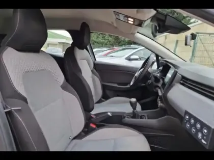 Photo 9 Renault Clio  1.5 Blue dCi 100ch Evolution - 24