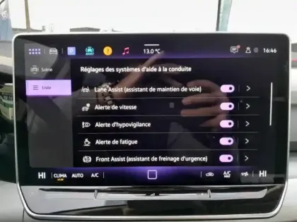 Photo 13 Volkswagen Golf  1.5 eTSI EVO2 116ch VW Edition DSG7