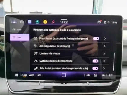 Photo 12 Volkswagen Golf  1.5 eTSI EVO2 116ch VW Edition DSG7