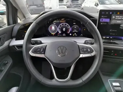 Photo 7 Volkswagen Golf  1.5 eTSI EVO2 116ch VW Edition DSG7