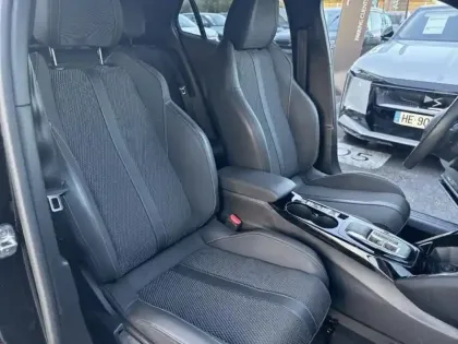 Photo 26 Peugeot 2008  1.2 Hybrid 145ch GT Exclusive e-DCS6