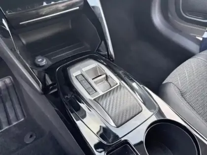 Photo 12 Peugeot 208  1.2 Hybrid 110ch Allure e-DCS6