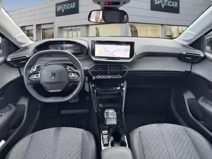 Photo 7 Peugeot 208  1.2 Hybrid 110ch Allure e-DCS6