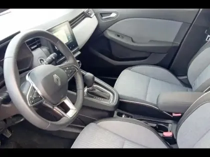 Photo 13 Renault Clio  1.6 E-Tech 145ch full hybrid Techno - 25