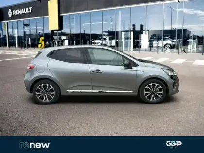 Photo 6 Renault Clio  1.6 E-Tech 145ch full hybrid Techno - 25