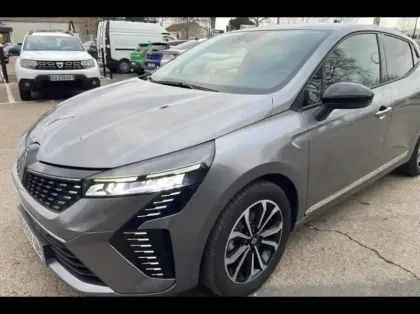 Photo 13 Renault Clio  1.6 E-Tech 145ch full hybrid Techno - 25