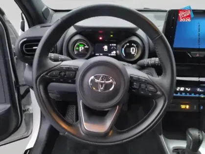 Photo 11 Toyota Yaris  Cross 116h Design MY22 Siege chauf Camera