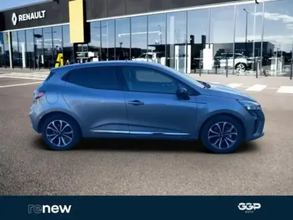 Photo 6 Renault Clio  1.6 E-Tech 145ch full hybrid Evolution - 25