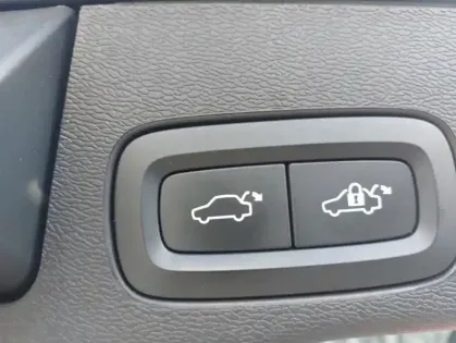 Photo 14 Volvo Xc60  T6 AWD 253 + 145ch Utimate Style Dark Geartronic