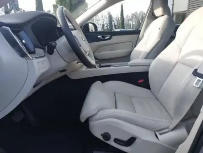 Photo 11 Volvo Xc60  T6 AWD 253 + 145ch Utimate Style Dark Geartronic