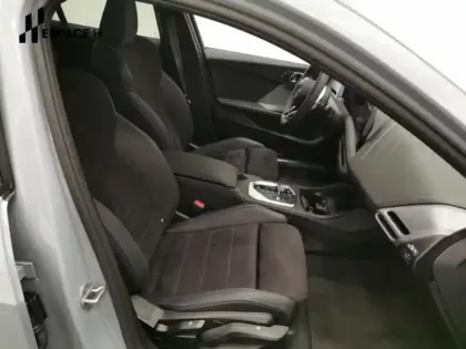 Photo 12 BMW Serie 1 Série 1 120A 170ch M Sport DKG7