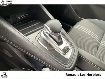 Photo 5 Renault Captur  1.6 E-Tech hybride 145ch Engineered