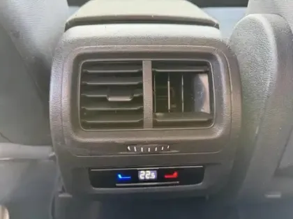 Photo 10 Volkswagen Touran  1.5 TSI EVO 150ch Carat 7 places Euro6ap