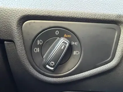 Photo 14 Volkswagen Touran  1.5 TSI EVO 150ch Carat 7 places Euro6ap