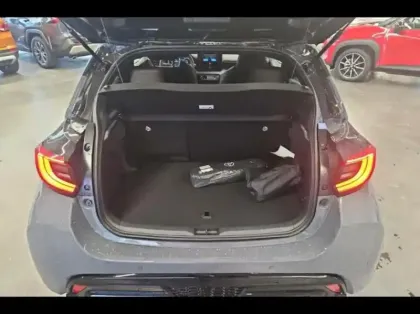 Photo 8 Toyota Yaris  130h GR Sport 5p MY25