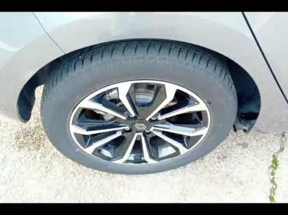 Photo 6 Renault Clio  1.6 E-Tech 145ch full hybrid Techno - 25