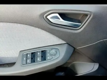 Photo 10 Renault Clio  1.6 E-Tech 145ch full hybrid Techno - 25