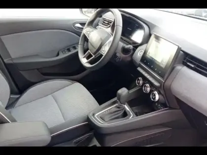 Photo 8 Renault Clio  1.6 E-Tech 145ch full hybrid Techno - 25