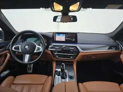 Photo 7 BMW Serie 5 Série 5 540dA xDrive 340ch M Sport Steptronic