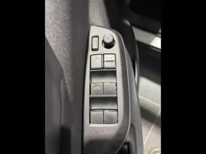 Photo 13 Toyota Yaris  Cross 116h Dynamic MY22