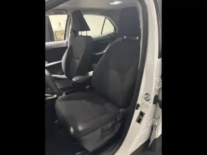 Photo 14 Toyota Yaris  Cross 116h Dynamic MY22