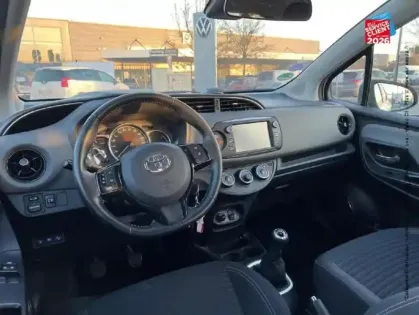 Photo 14 Toyota Yaris  69 VVT-i France 5p