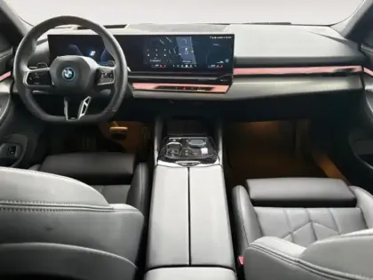 Photo 9 BMW Serie 5 Série 5 530e 299ch M Sport