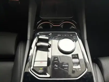 Photo 10 BMW Serie 5 Série 5 530e 299ch M Sport