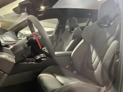 Photo 10 BMW M5  Touring 4.4 V8 PHEV 727ch