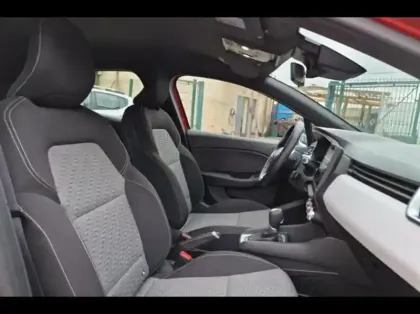 Photo 9 Renault Clio  1.6 E-Tech 140ch Limited -21