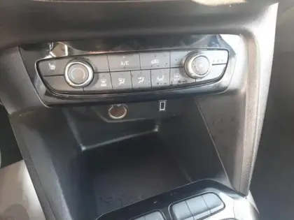 Photo 11 Opel Corsa  1.2 Turbo 100ch