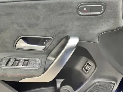 Photo 15 Mercedes Classe A Gén. IV (W177) Ph2 AMG Line 5